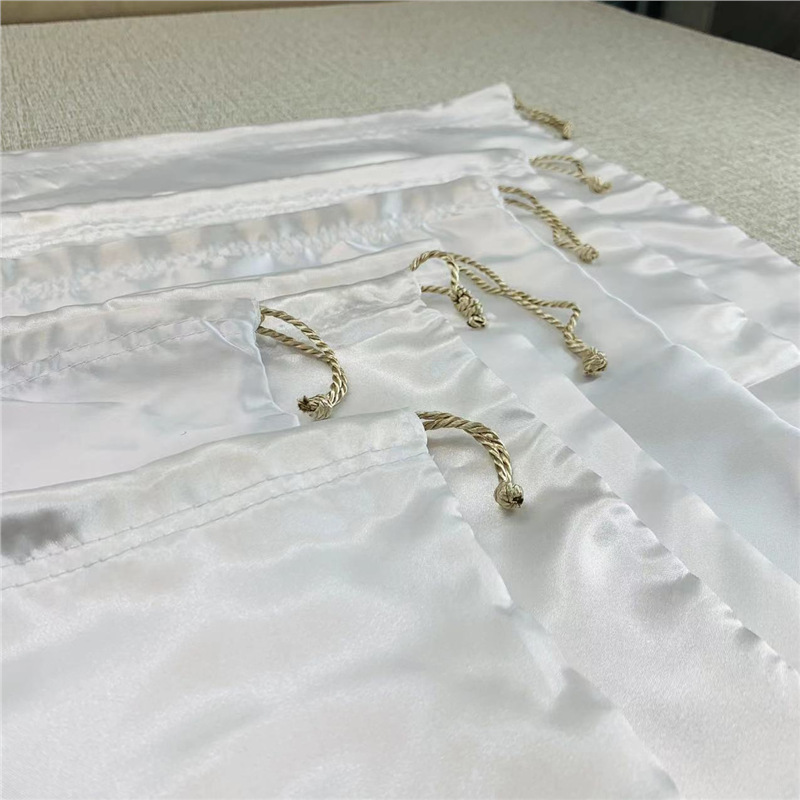 Silk new soft feel smooth bund – Shoe Bag Dust recenzja i cena